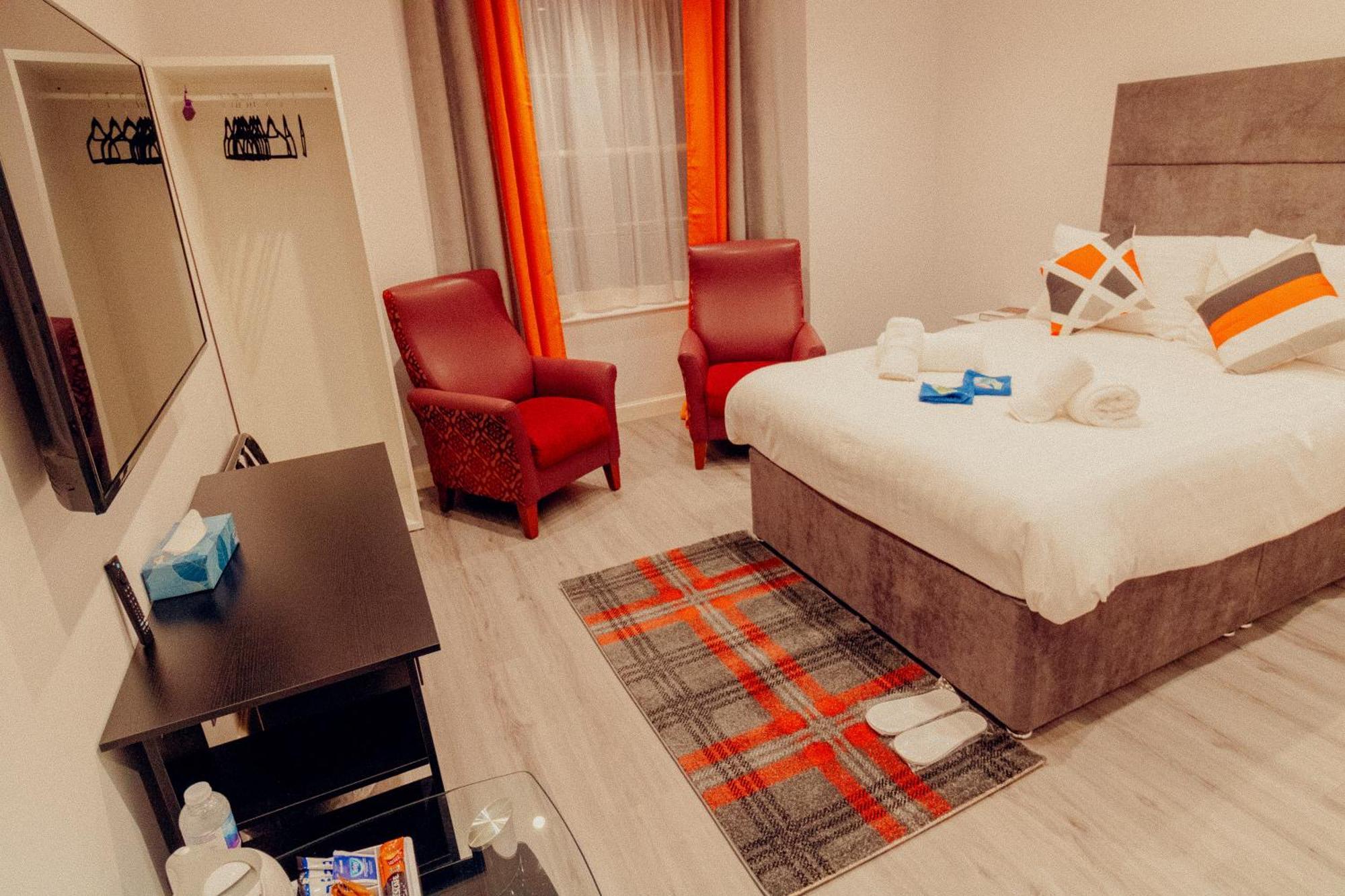 Mayfield Suites EDI Exterior foto